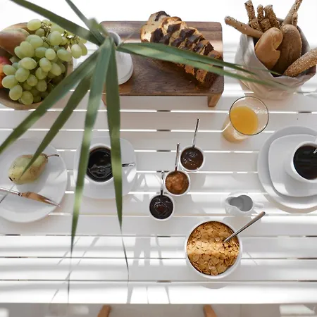 Arco Solium Hotel Adamantas (Milos)