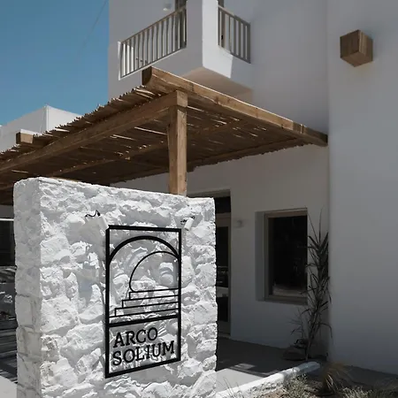 Arco Solium Hotel Adamantas (Milos)