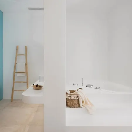 Arco Solium 3* Adámasz