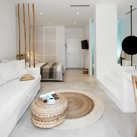 Arco Solium Hotel Adamantas (Milos)