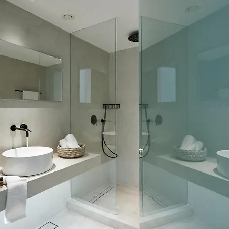 Arco Solium 3* Adámasz