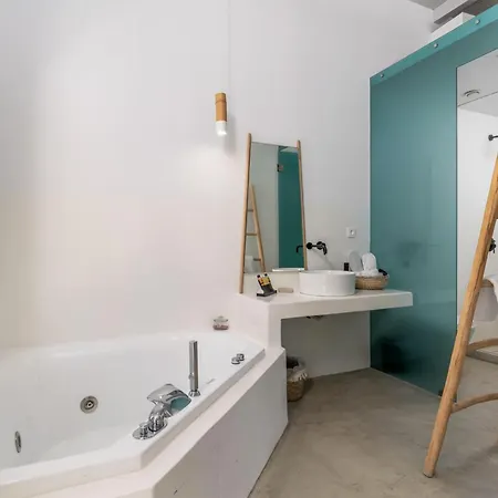 Arco Solium 3* Adámasz